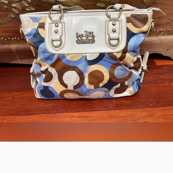Coach purse - Picture 1 of 7